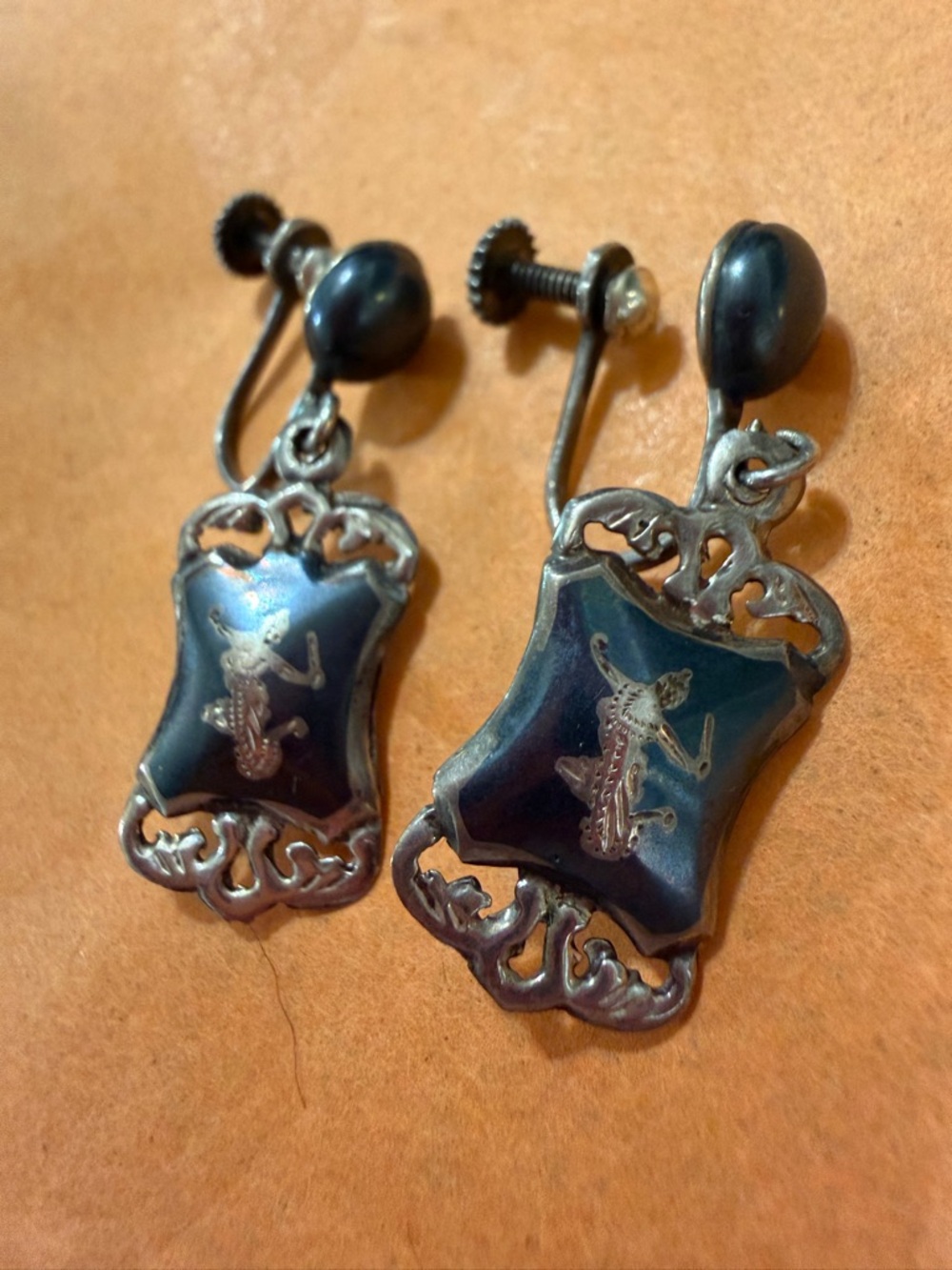 Elegant Vintage SIAM Sterling Filigree Dangle Screw-back Earrings